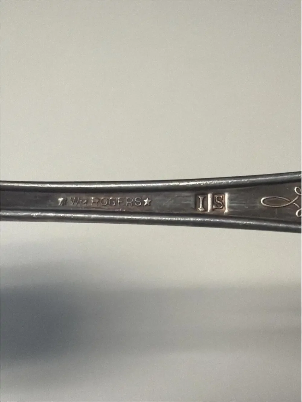 1 Oval Soup/Dessert Spoon 7 3/8